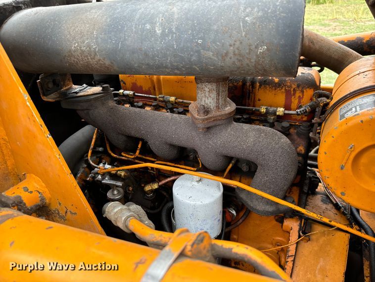 image for item MU9998 1975 Case 1845  skid steer loader