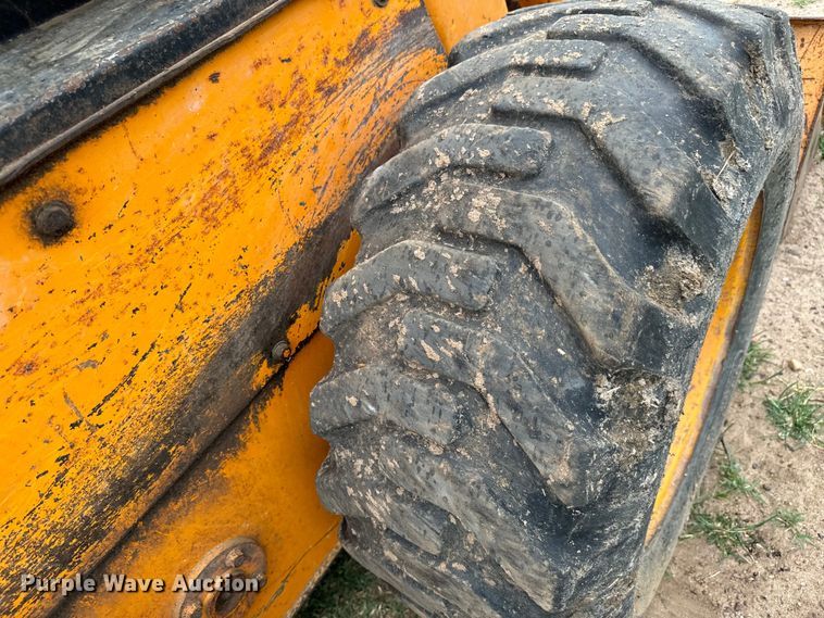 image for item MU9998 1975 Case 1845  skid steer loader
