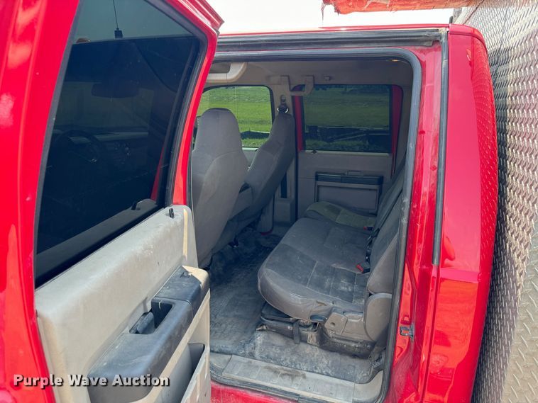 image for item NB9514 2009 Ford  F450 Super Duty XLT Crew Cab flatbed truck