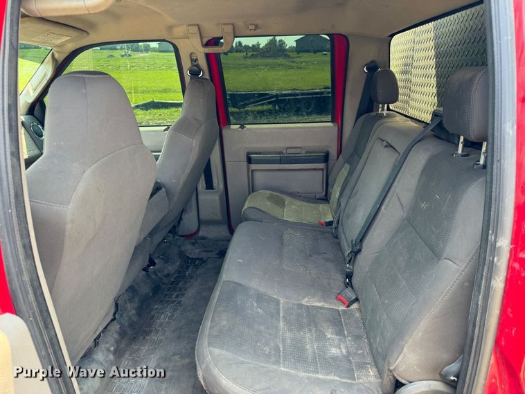 image for item NB9514 2009 Ford  F450 Super Duty XLT Crew Cab flatbed truck