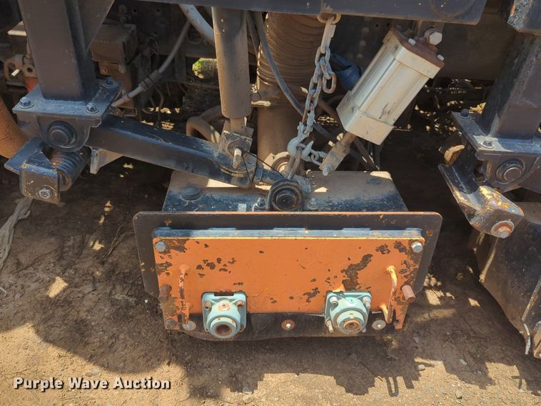 image for item NG9977 2005 GMC 7500 asphalt patch truck