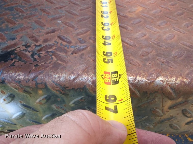 image for item NG9977 2005 GMC 7500 asphalt patch truck