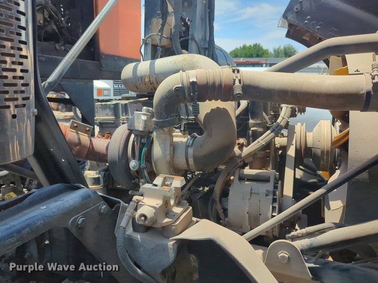 image for item NG9979 2006 Freightliner Condor paint striper truck