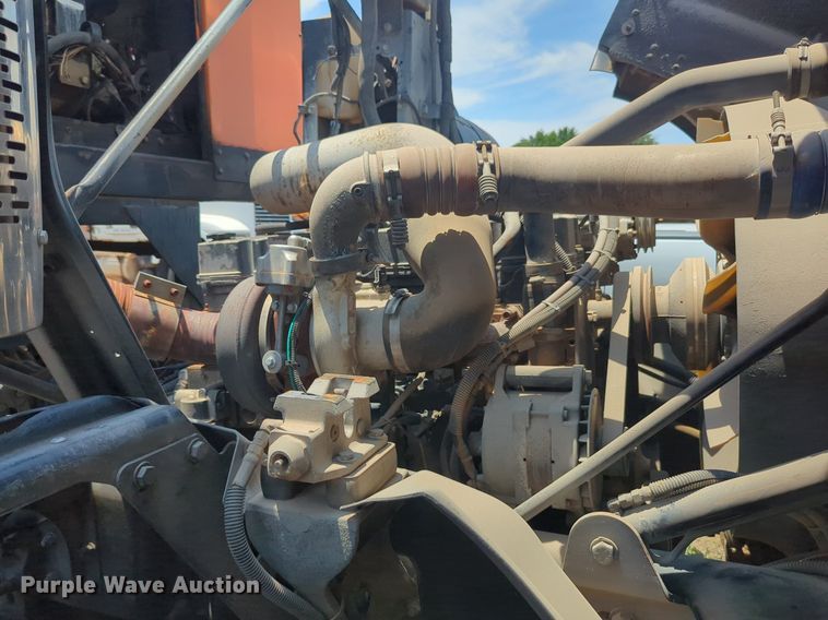 image for item NG9979 2006 Freightliner Condor paint striper truck