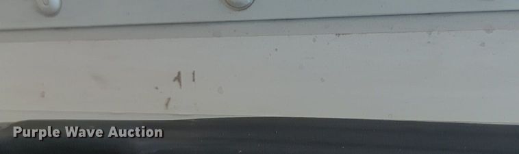 image for item NG9979 2006 Freightliner Condor paint striper truck