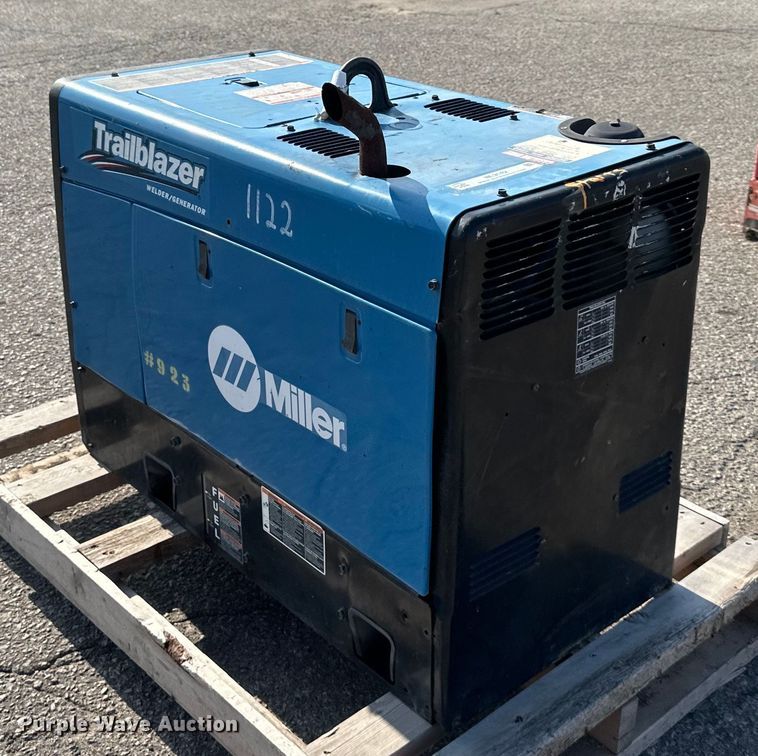 image for item NL9142 Miller  Trailblazer 325 welder/generator