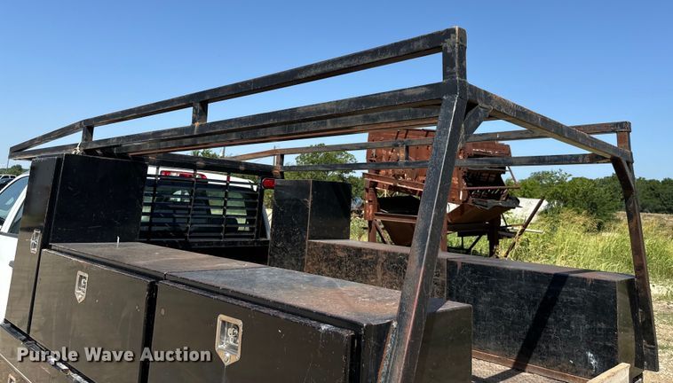 image for item NQ9640 2015 Chevrolet Silverado 3500HD Crew Cab flatbed pickup truck