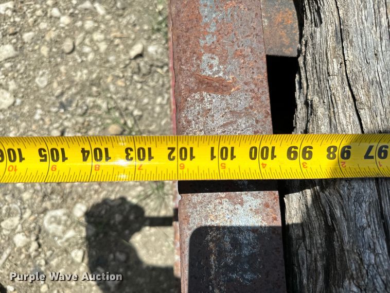 image for item NQ9655 2002 Witzco Challenger RG-35 lowboy equipment trailer