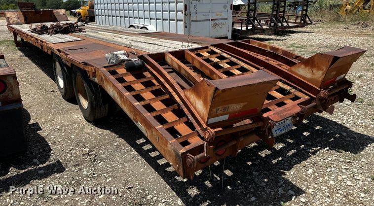 image for item NQ9656 1978 Transcraft  drop deck equipment trailer
