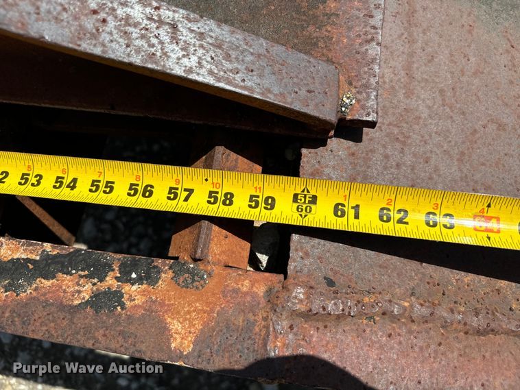 image for item NQ9656 1978 Transcraft  drop deck equipment trailer