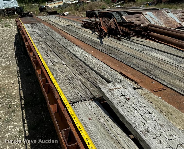 image for item NQ9656 1978 Transcraft  drop deck equipment trailer