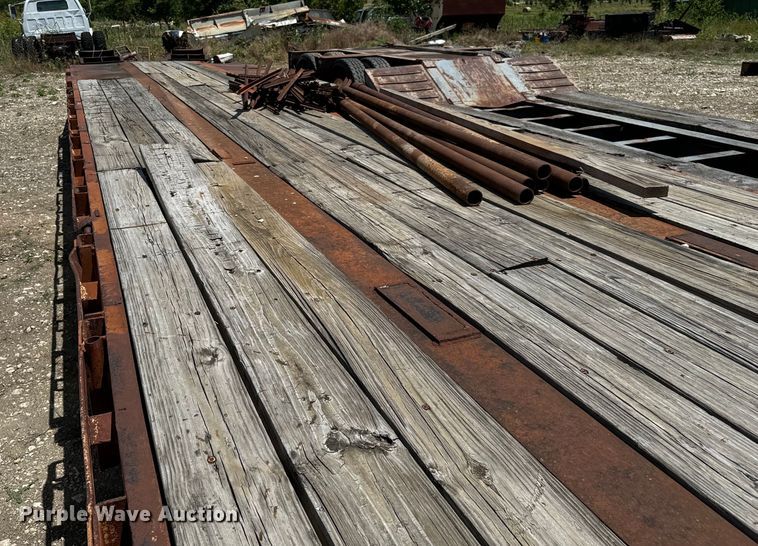 image for item NQ9656 1978 Transcraft  drop deck equipment trailer