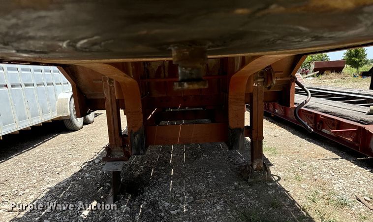 image for item NQ9656 1978 Transcraft  drop deck equipment trailer