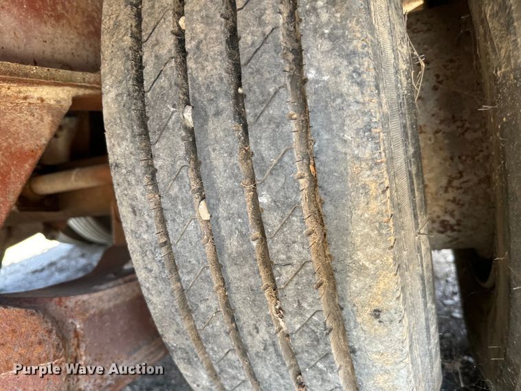 image for item NQ9656 1978 Transcraft  drop deck equipment trailer