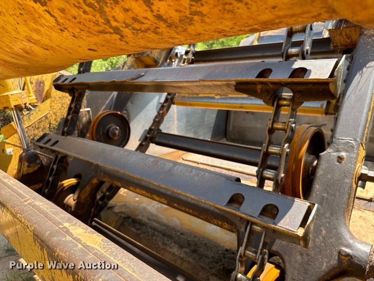 image for item NQ9687 1998 Caterpillar 623F elevating scraper