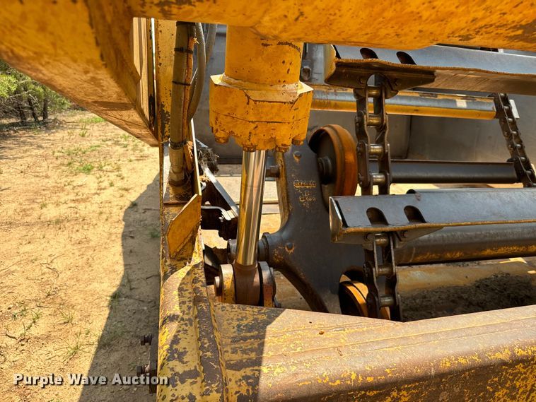 image for item NQ9687 1998 Caterpillar 623F elevating scraper