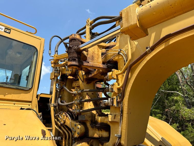 image for item NQ9687 1998 Caterpillar 623F elevating scraper