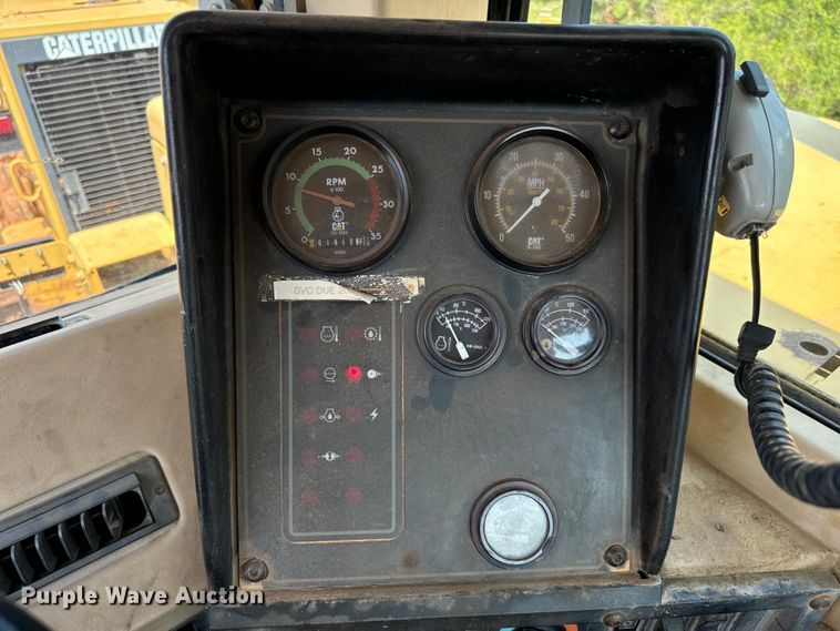 image for item NQ9687 1998 Caterpillar 623F elevating scraper