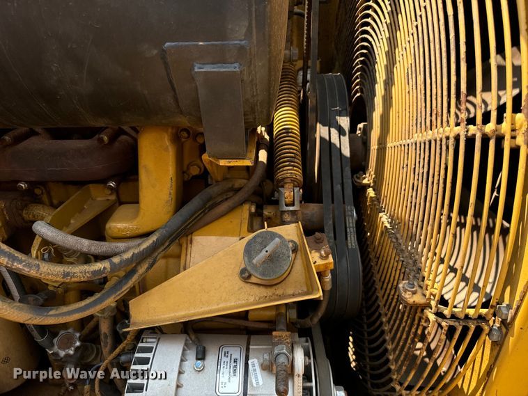 image for item NQ9687 1998 Caterpillar 623F elevating scraper