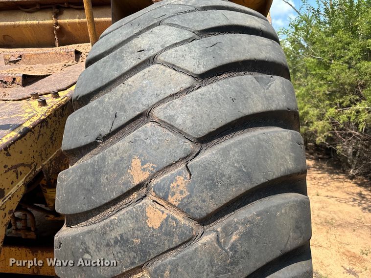 image for item NQ9687 1998 Caterpillar 623F elevating scraper