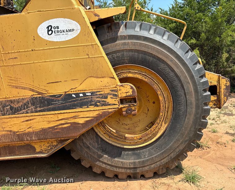 image for item NQ9687 1998 Caterpillar 623F elevating scraper