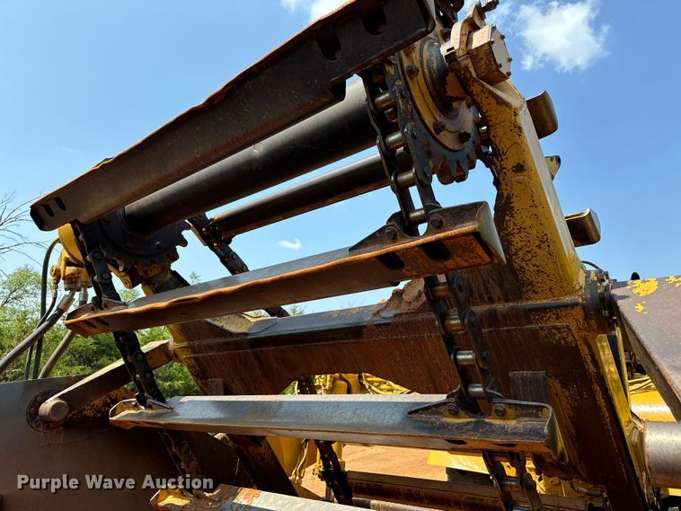 image for item NQ9688 1998 Caterpillar 623F elevating scraper