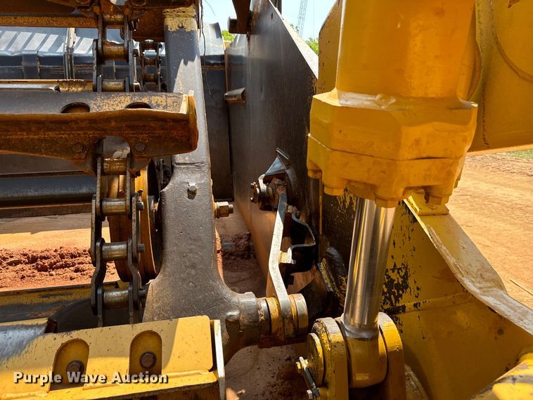 image for item NQ9688 1998 Caterpillar 623F elevating scraper