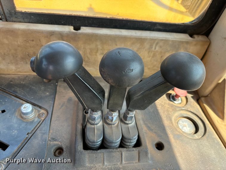 image for item NQ9688 1998 Caterpillar 623F elevating scraper