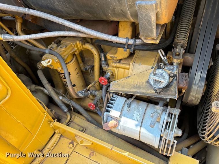 image for item NQ9688 1998 Caterpillar 623F elevating scraper