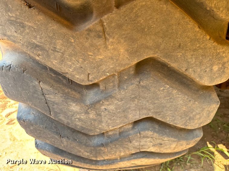 image for item NQ9688 1998 Caterpillar 623F elevating scraper