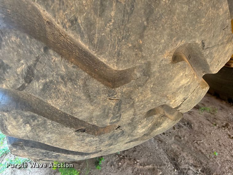 image for item NQ9688 1998 Caterpillar 623F elevating scraper