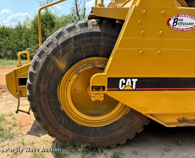 image for item NQ9688 1998 Caterpillar 623F elevating scraper