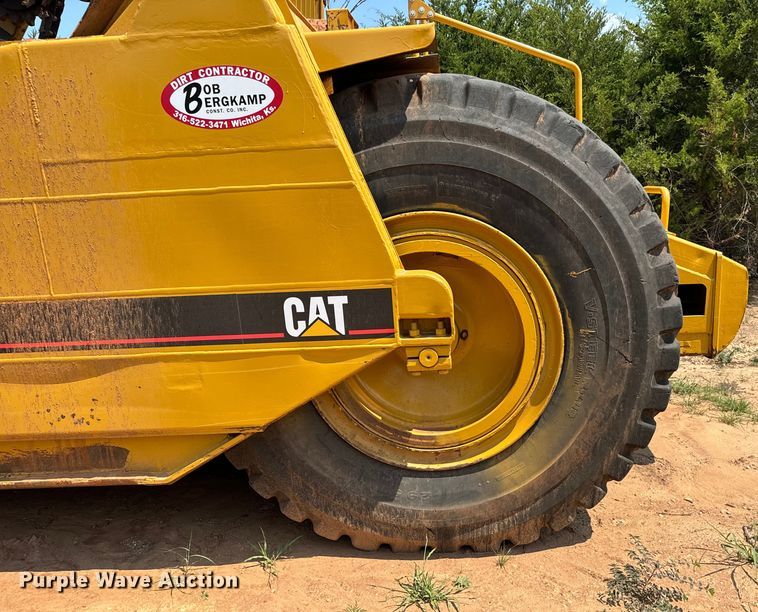 image for item NQ9688 1998 Caterpillar 623F elevating scraper