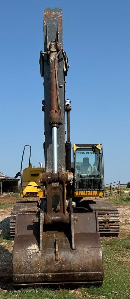 image for item NQ9689 2008 John Deere 350D LC excavator