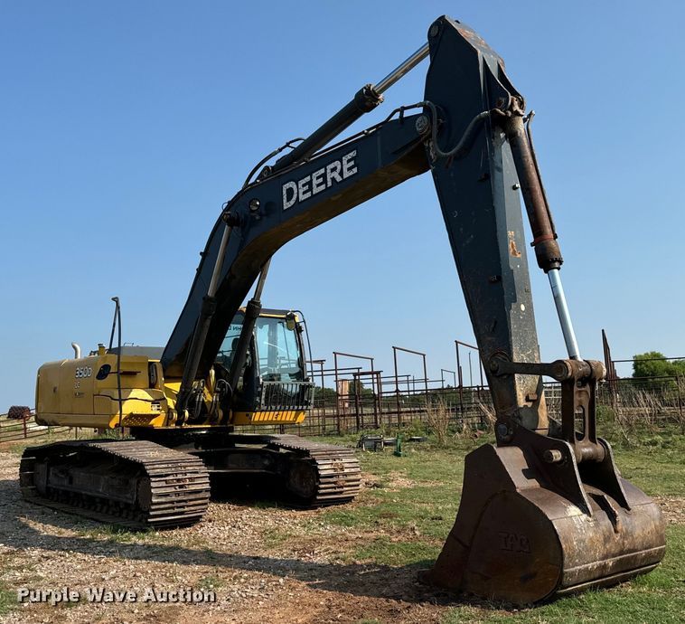 image for item NQ9689 2008 John Deere 350D LC excavator