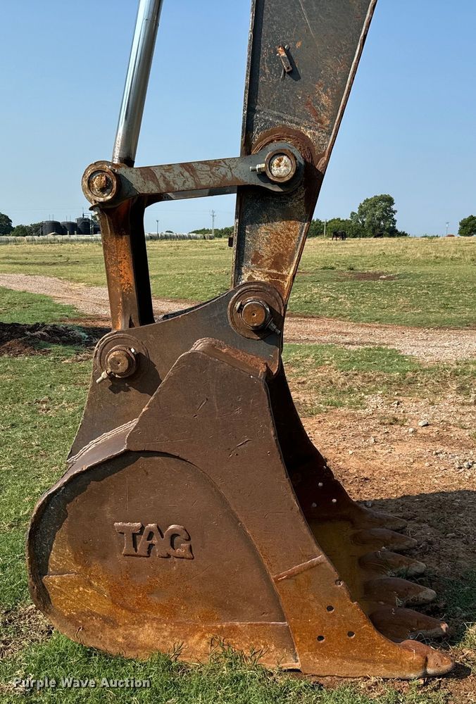 image for item NQ9689 2008 John Deere 350D LC excavator