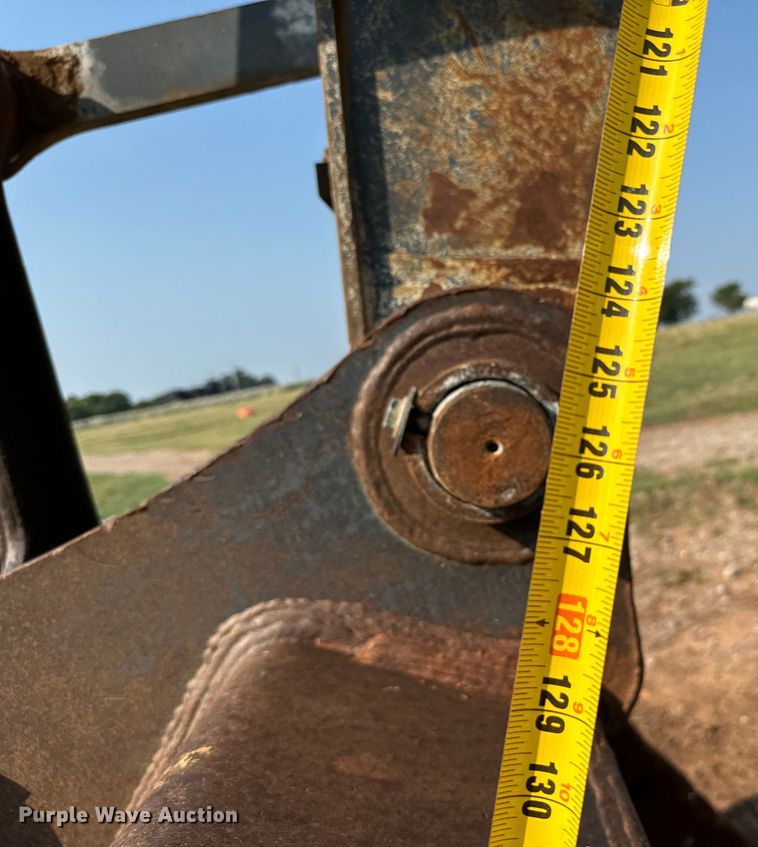 image for item NQ9689 2008 John Deere 350D LC excavator