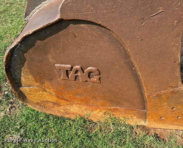 image for item NQ9689 2008 John Deere 350D LC excavator