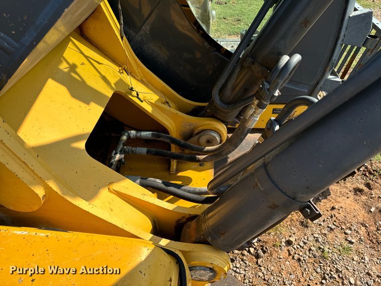 image for item NQ9689 2008 John Deere 350D LC excavator
