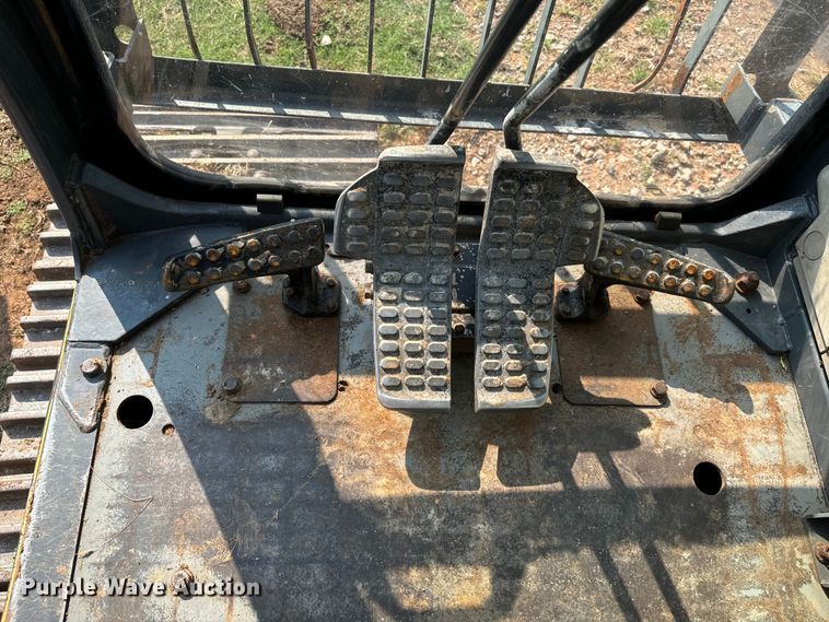 image for item NQ9689 2008 John Deere 350D LC excavator