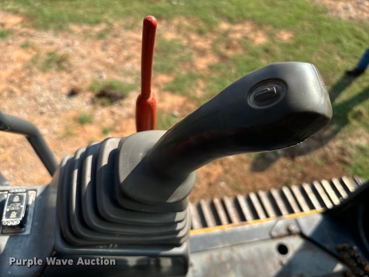 image for item NQ9689 2008 John Deere 350D LC excavator