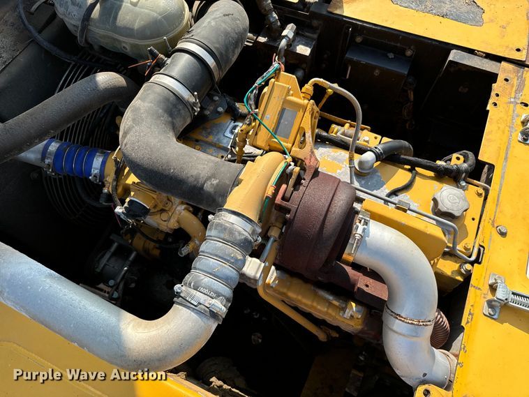 image for item NQ9689 2008 John Deere 350D LC excavator