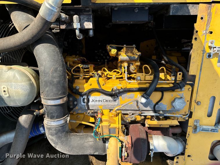 image for item NQ9689 2008 John Deere 350D LC excavator