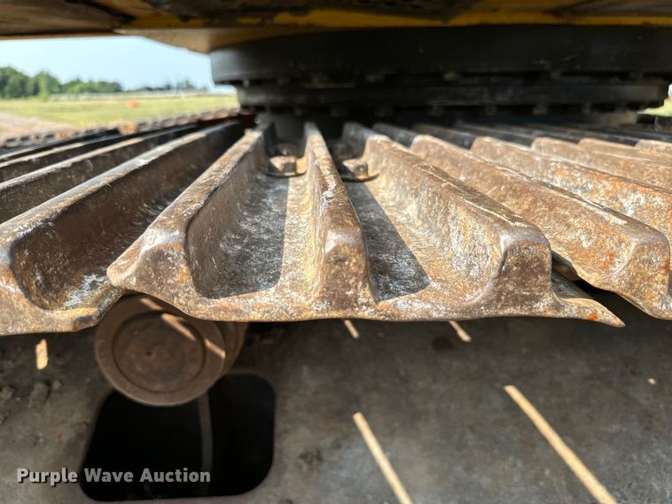 image for item NQ9689 2008 John Deere 350D LC excavator