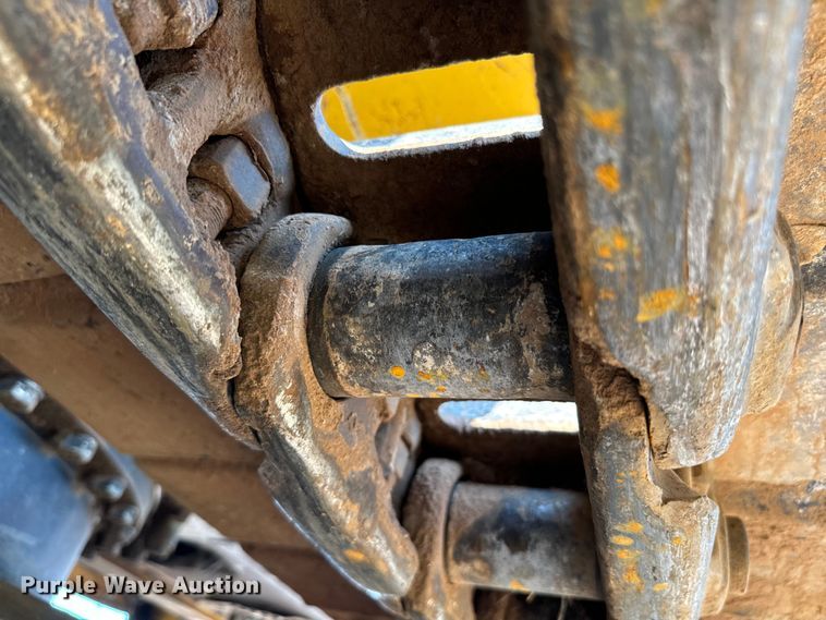 image for item NQ9689 2008 John Deere 350D LC excavator