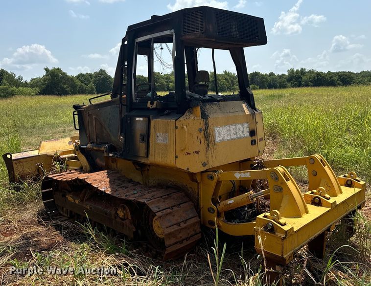 image for item NQ9695 2004 John Deere 700H LT dozer
