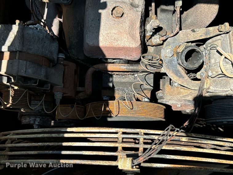 image for item NQ9695 2004 John Deere 700H LT dozer