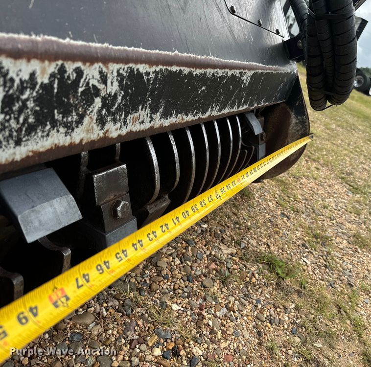 image for item NQ9697 Gyro-Trac 500HF skid steer mulcher