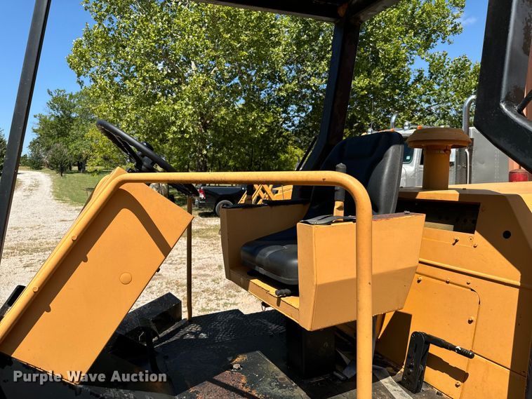 image for item NQ9706 1989 Dresser PD66A single drum vibratory roller