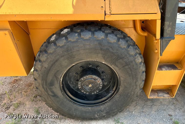 image for item NQ9706 1989 Dresser PD66A single drum vibratory roller